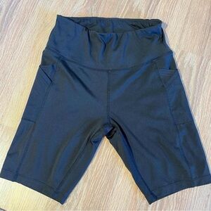 Women's High-Rise Black Bike Shorts with Side Pockets